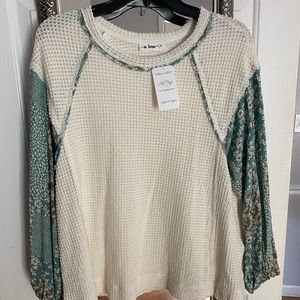 Waffle knit floral sleeve top